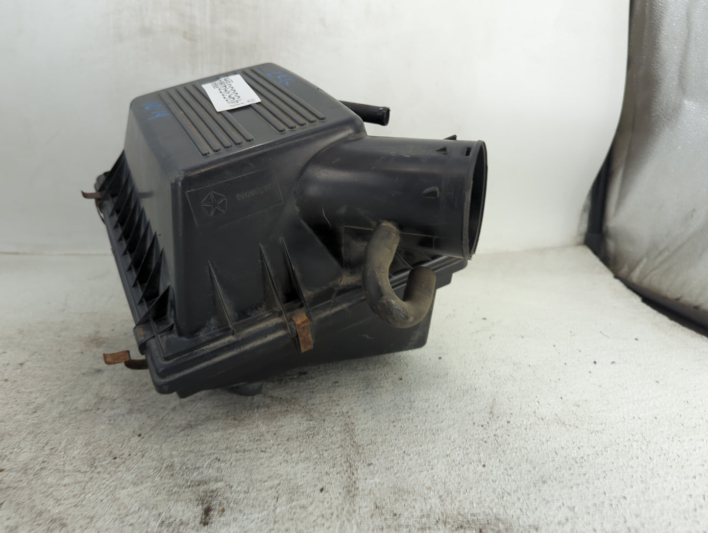 1993-1998 Jeep Grand Cherokee Air Cleaner Intake-duct Hose Tube - Oemusedautoparts1.com