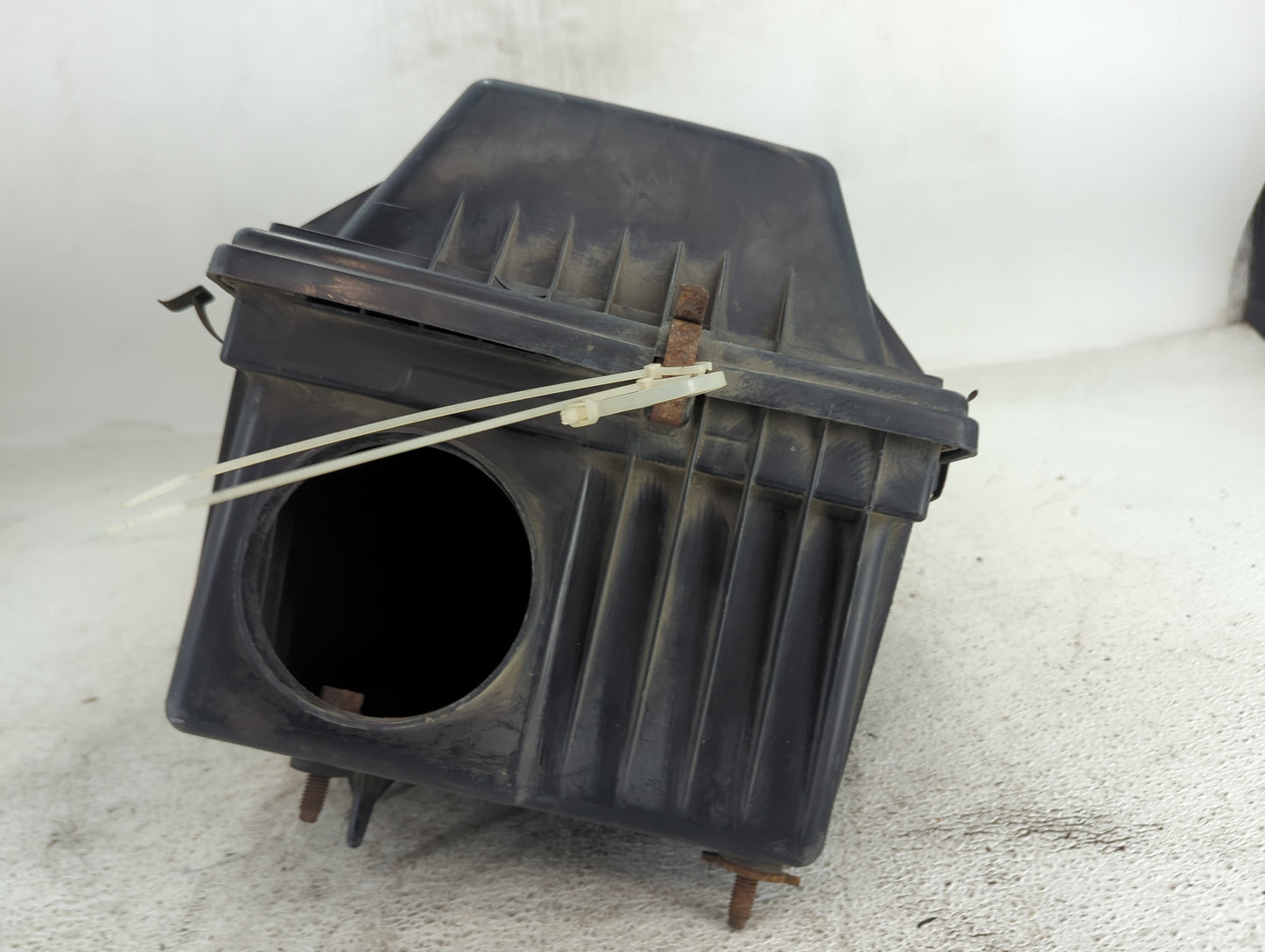 1993-1998 Jeep Grand Cherokee Air Cleaner Intake-duct Hose Tube - Oemusedautoparts1.com