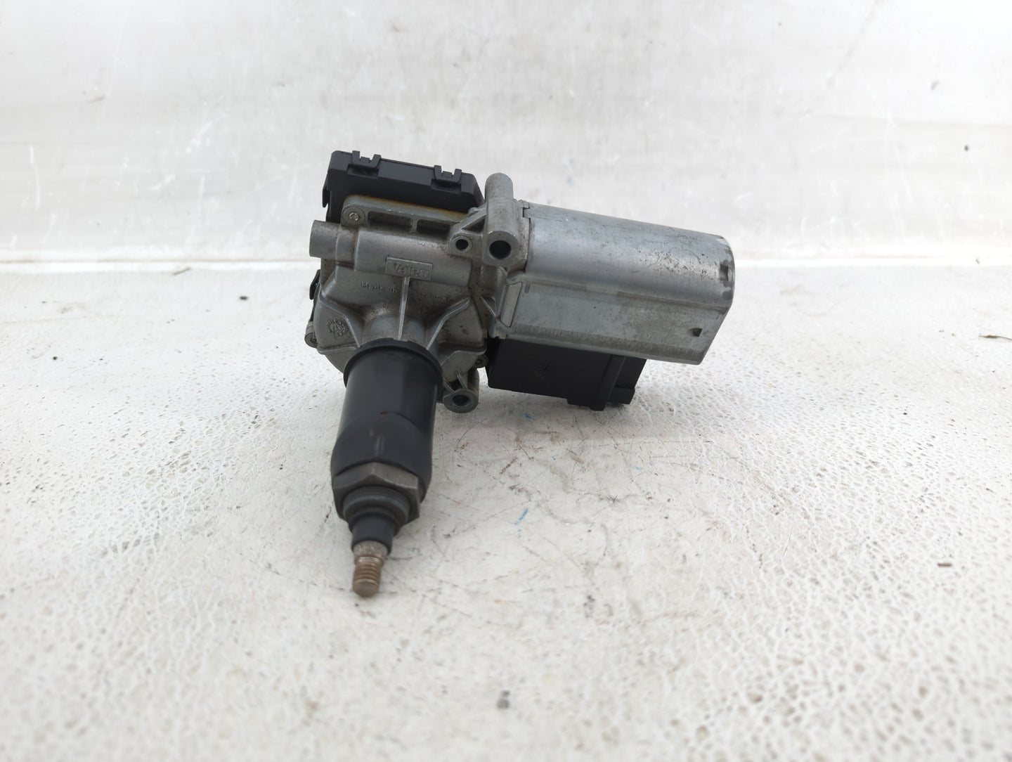 1998 Jeep Grand Cherokee Front Windshield Wiper Motor P/N:533 50 412 Fits OEM Used Auto Parts - Oemusedautoparts1.com