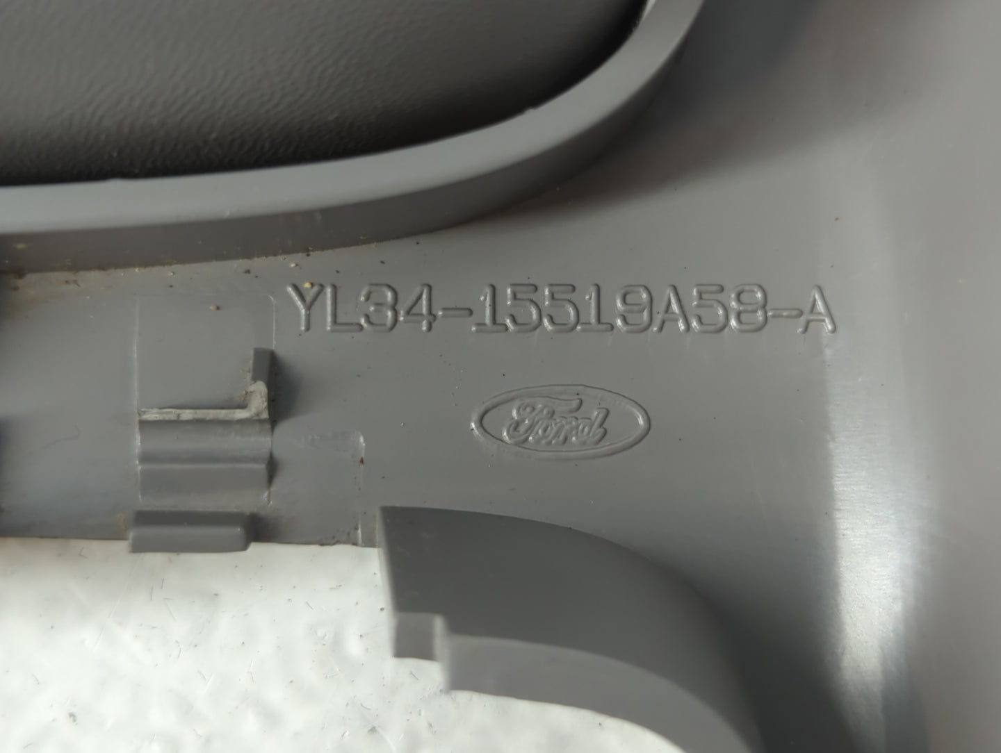 1998 Jeep Grand Cherokee Overhead Roof Console - Oemusedautoparts1.com