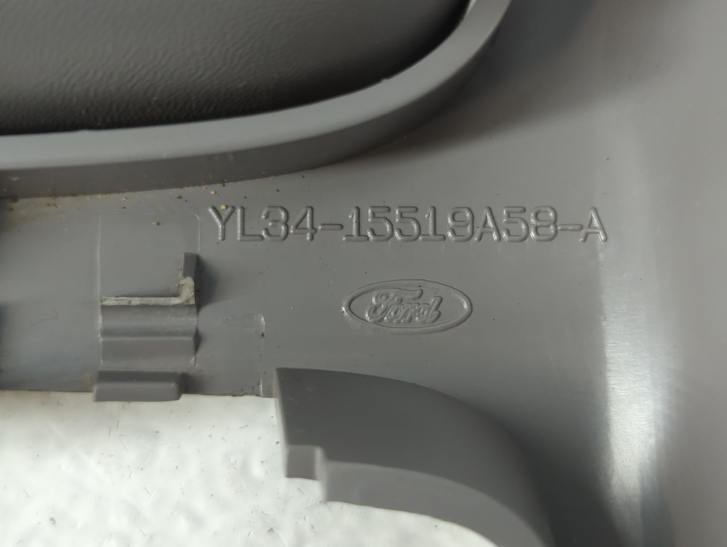 1998 Jeep Grand Cherokee Overhead Roof Console - Oemusedautoparts1.com