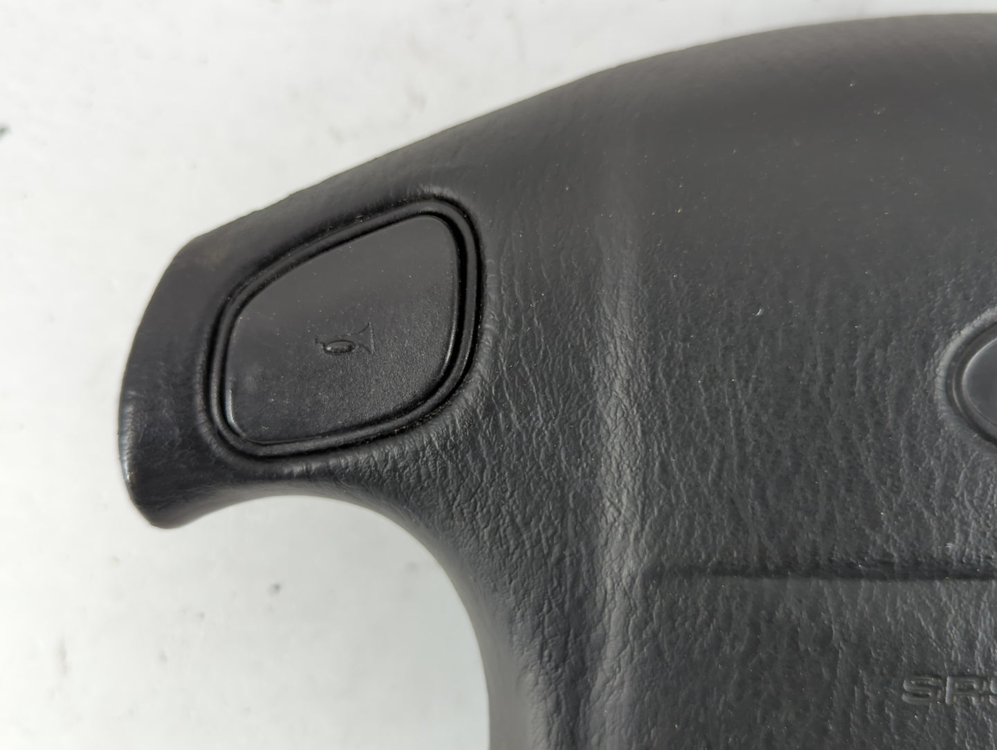 1998 Kia Sephia Air Bag Driver Left Steering Wheel Mounted Fits OEM Used Auto Parts - Oemusedautoparts1.com
