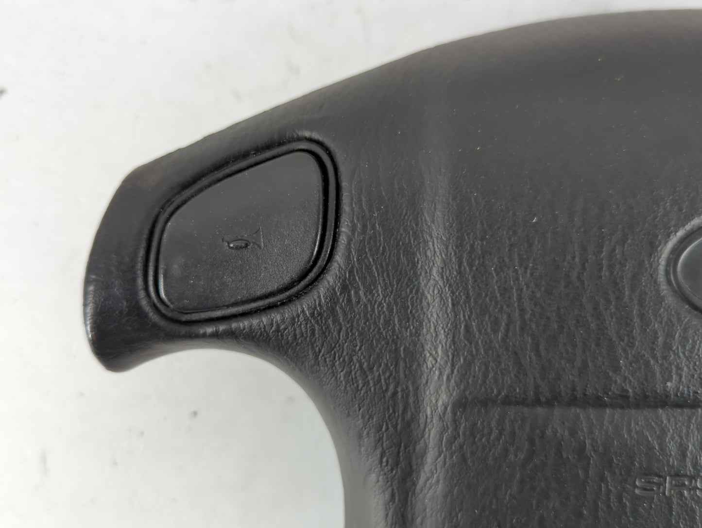 1998 Kia Sephia Air Bag Driver Left Steering Wheel Mounted Fits OEM Used Auto Parts - Oemusedautoparts1.com