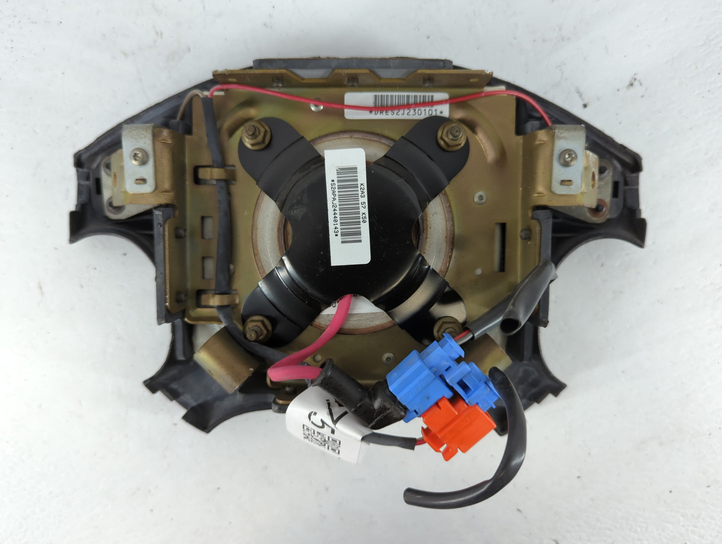 1998 Kia Sephia Air Bag Driver Left Steering Wheel Mounted Fits OEM Used Auto Parts - Oemusedautoparts1.com