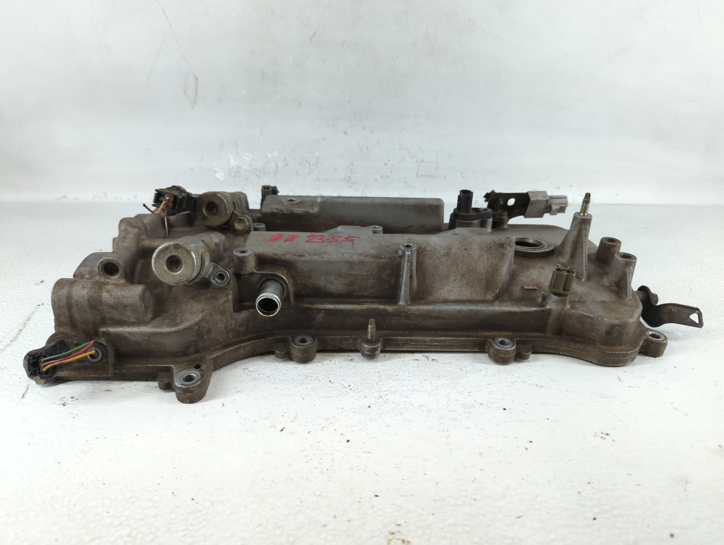 1998 Lexus Es300 Driver Left Cylinder Head Valve Cover Fits OEM Used Auto Parts - Oemusedautoparts1.com