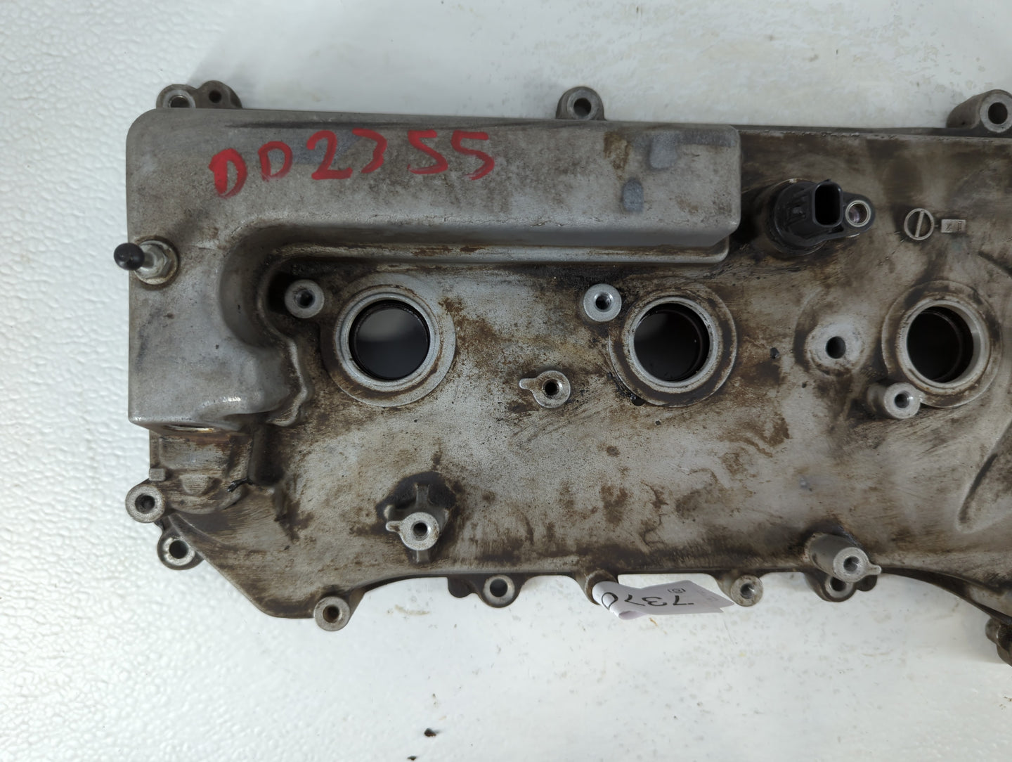 1998 Lexus Es300 Driver Left Cylinder Head Valve Cover Fits OEM Used Auto Parts - Oemusedautoparts1.com