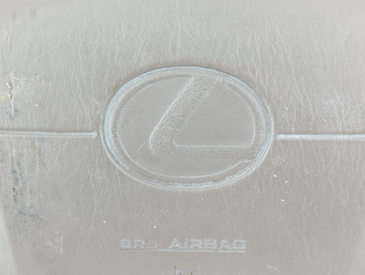 1998 Lexus Es300 Air Bag Driver Left Steering Wheel Mounted P/N:901398897A66 Fits OEM Used Auto Parts - Oemusedautoparts1.co
