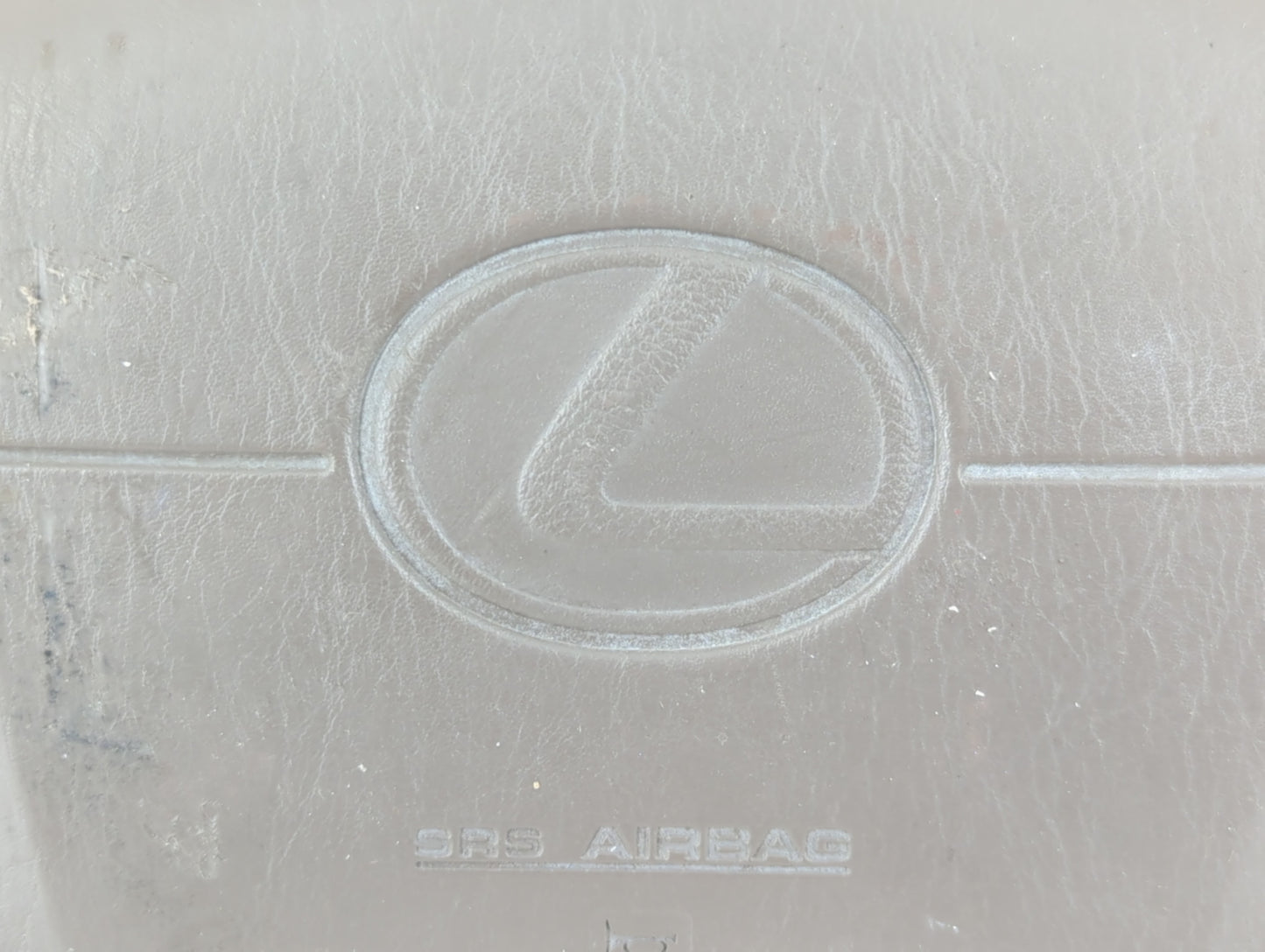 1998 Lexus Es300 Air Bag Driver Left Steering Wheel Mounted P/N:901398897A66 Fits OEM Used Auto Parts - Oemusedautoparts1.co
