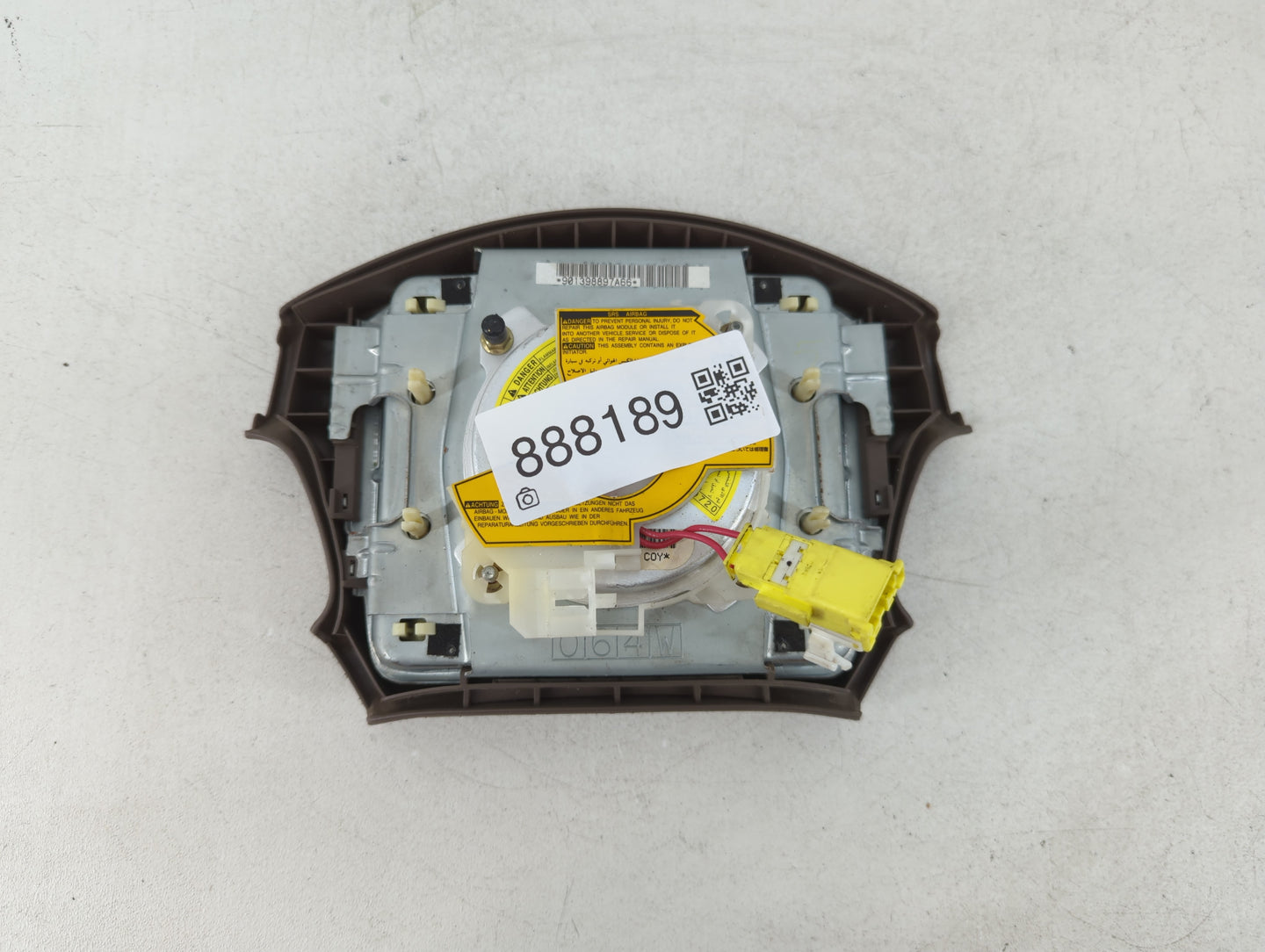 1998 Lexus Es300 Air Bag Driver Left Steering Wheel Mounted P/N:901398897A66 Fits OEM Used Auto Parts - Oemusedautoparts1.co