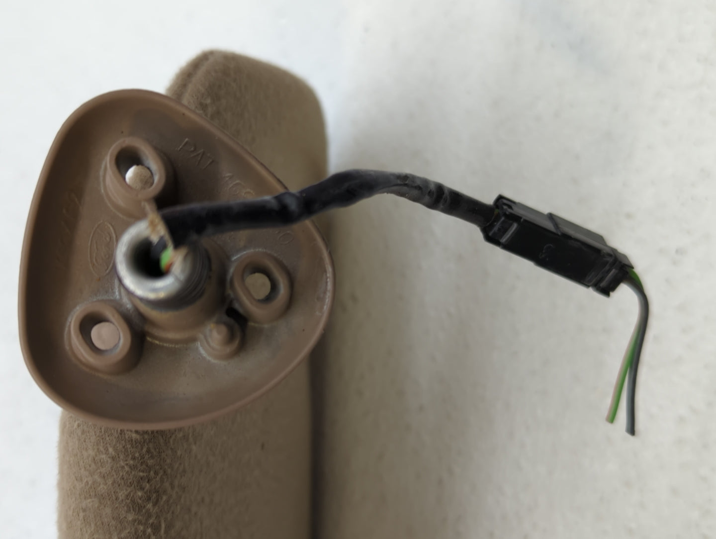 1998 Lincoln Continental Sun Visor Shade Replacement Driver Left Mirror Fits OEM Used Auto Parts - Oemusedautoparts1.com