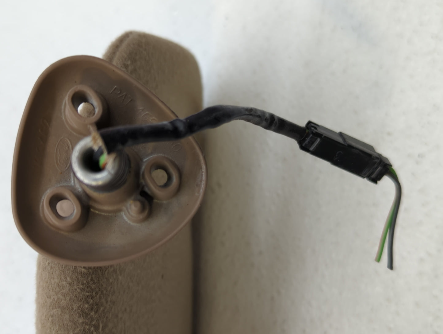 1998 Lincoln Continental Sun Visor Shade Replacement Driver Left Mirror Fits OEM Used Auto Parts - Oemusedautoparts1.com