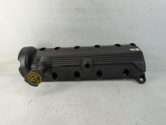 compare product 1998 Lincoln Navigator Driver Left Cylinder Head Valve Cover P/N:F65E-6591-CC F7UE-6591-JC Fits OEM Used Auto Parts