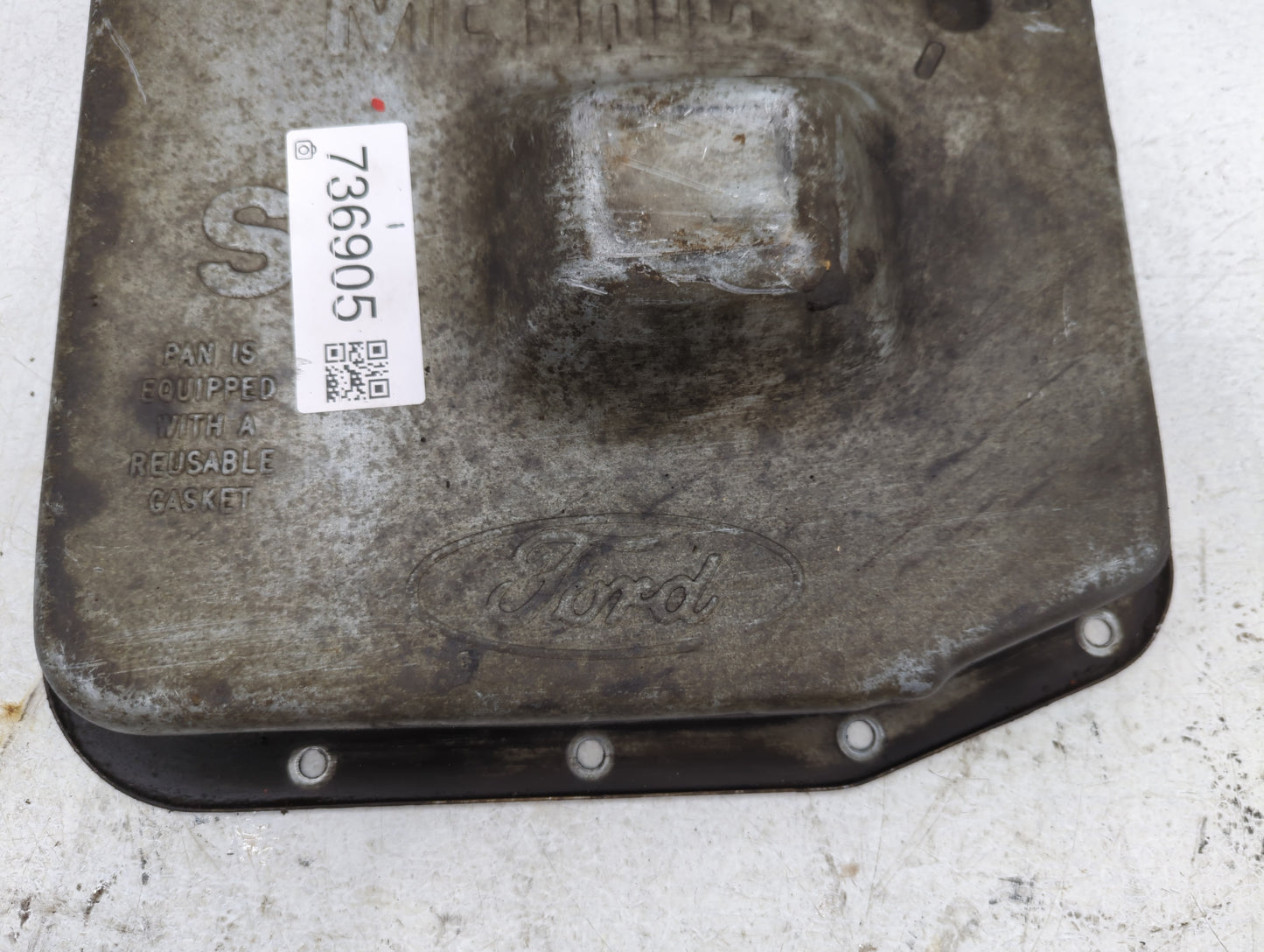 1994-1998 Lincoln Town Car Engine Oil Pan P/N:0488 Fits Fits 1994 1995 1996 1997 1998 OEM Used Auto Parts - Oemusedautoparts