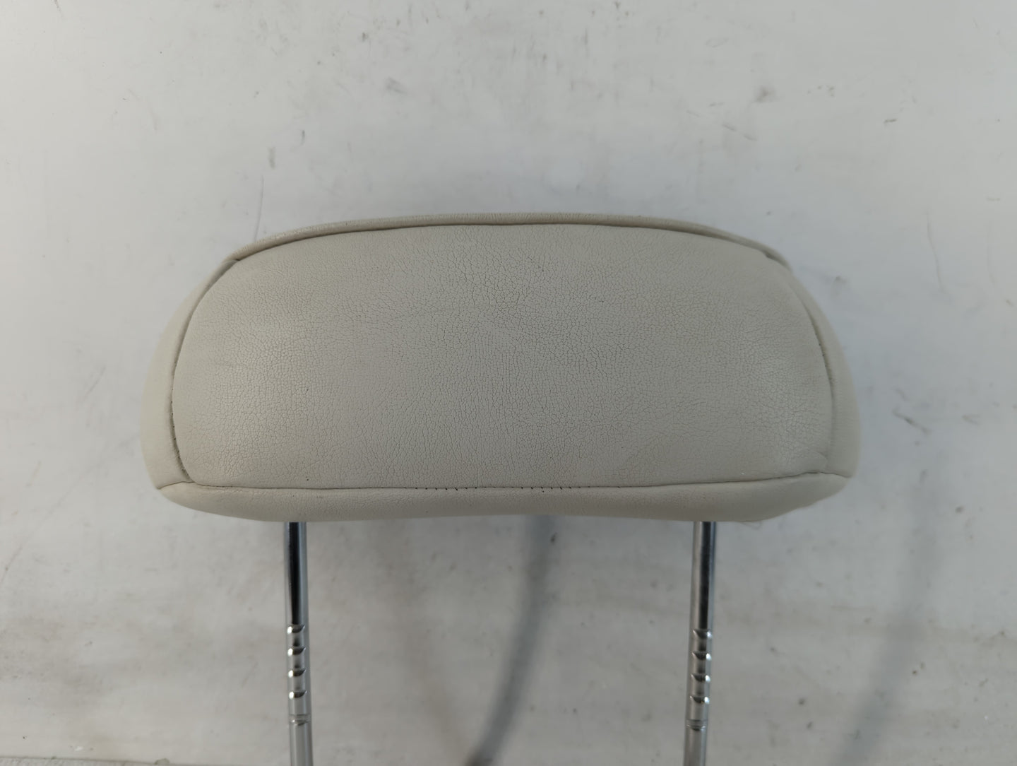 1998 Lincoln Town Car Headrest Head Rest Front Driver Passenger Seat Fits OEM Used Auto Parts - Oemusedautoparts1.com