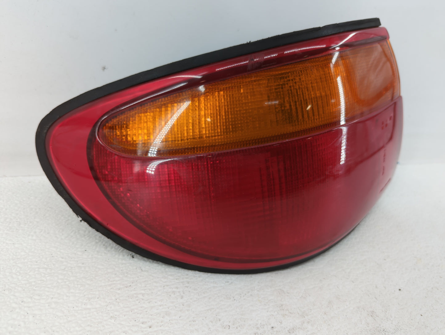 1996-1998 Mazda Millenia Tail Light Assembly Driver Left OEM P/N:220-61693 Fits Fits 1996 1997 1998 OEM Used Auto Parts - Oe