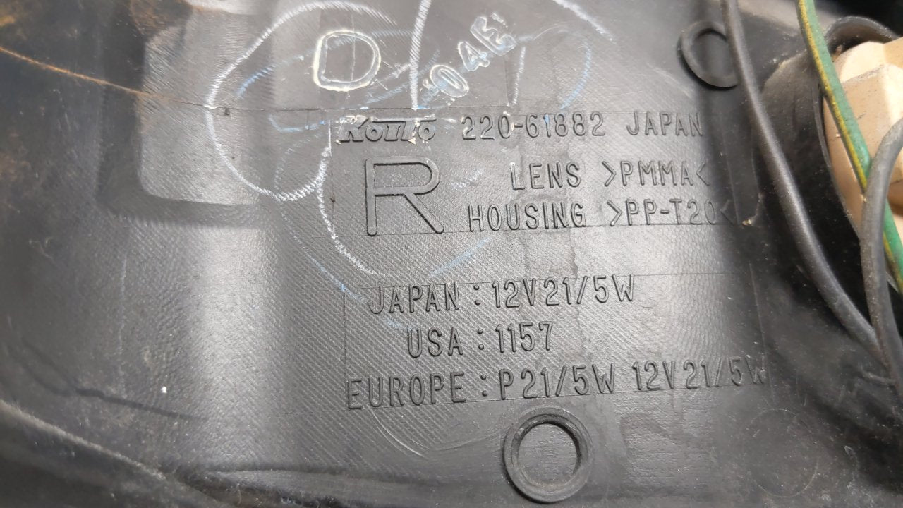 1999-2000 Mazda Millenia Tail Light Assembly Passenger Right OEM P/N:220-61882 Fits Fits 1999 2000 OEM Used Auto Parts - Oem