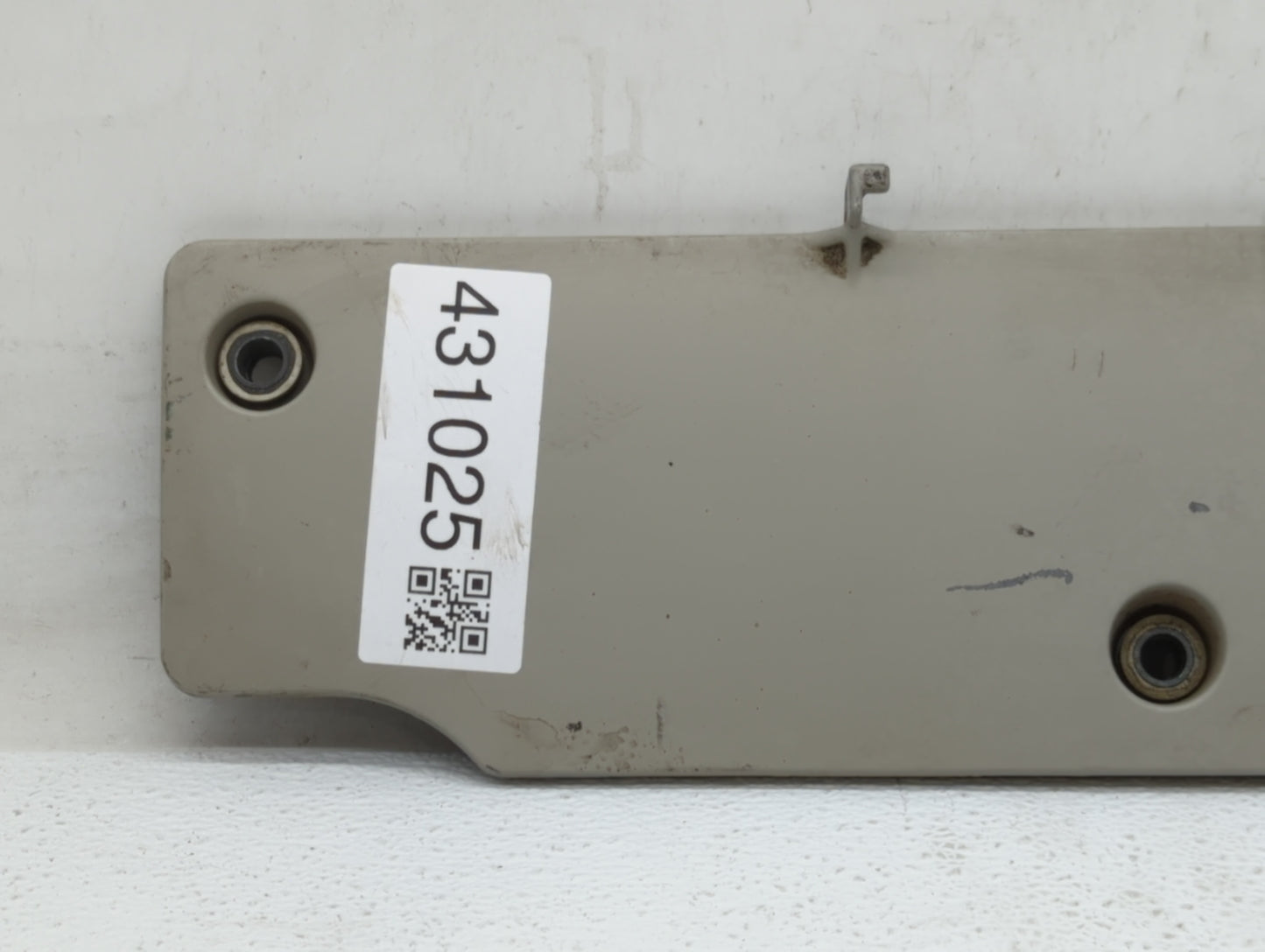 1998 Mercedes-benz C250 Engine Cover - Oemusedautoparts1.com