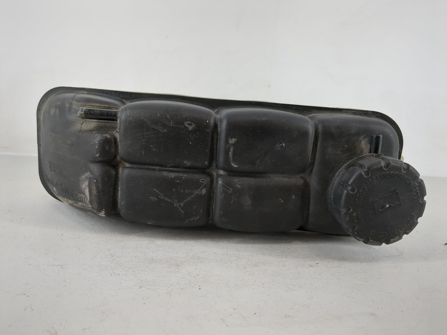 Mercedes-benz E300 Windshield Washer Fluid Reservoir Bottle Oem - Oemusedautoparts1.com