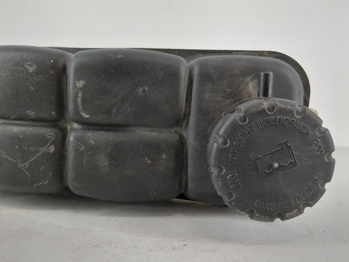 Mercedes-benz E300 Windshield Washer Fluid Reservoir Bottle 1166767 - Oemusedautoparts1.com