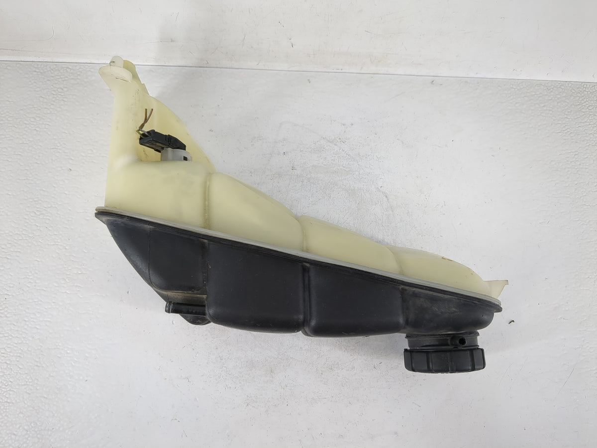 Mercedes-benz E300 Windshield Washer Fluid Reservoir Bottle 1166767 - Oemusedautoparts1.com