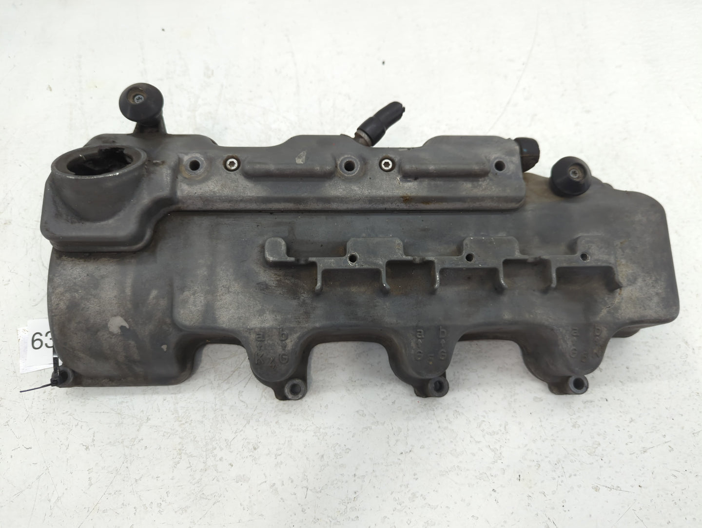 1998 Mercedes-Benz E320 Driver Left Cylinder Head Valve Cover Fits OEM Used Auto Parts - Oemusedautoparts1.com