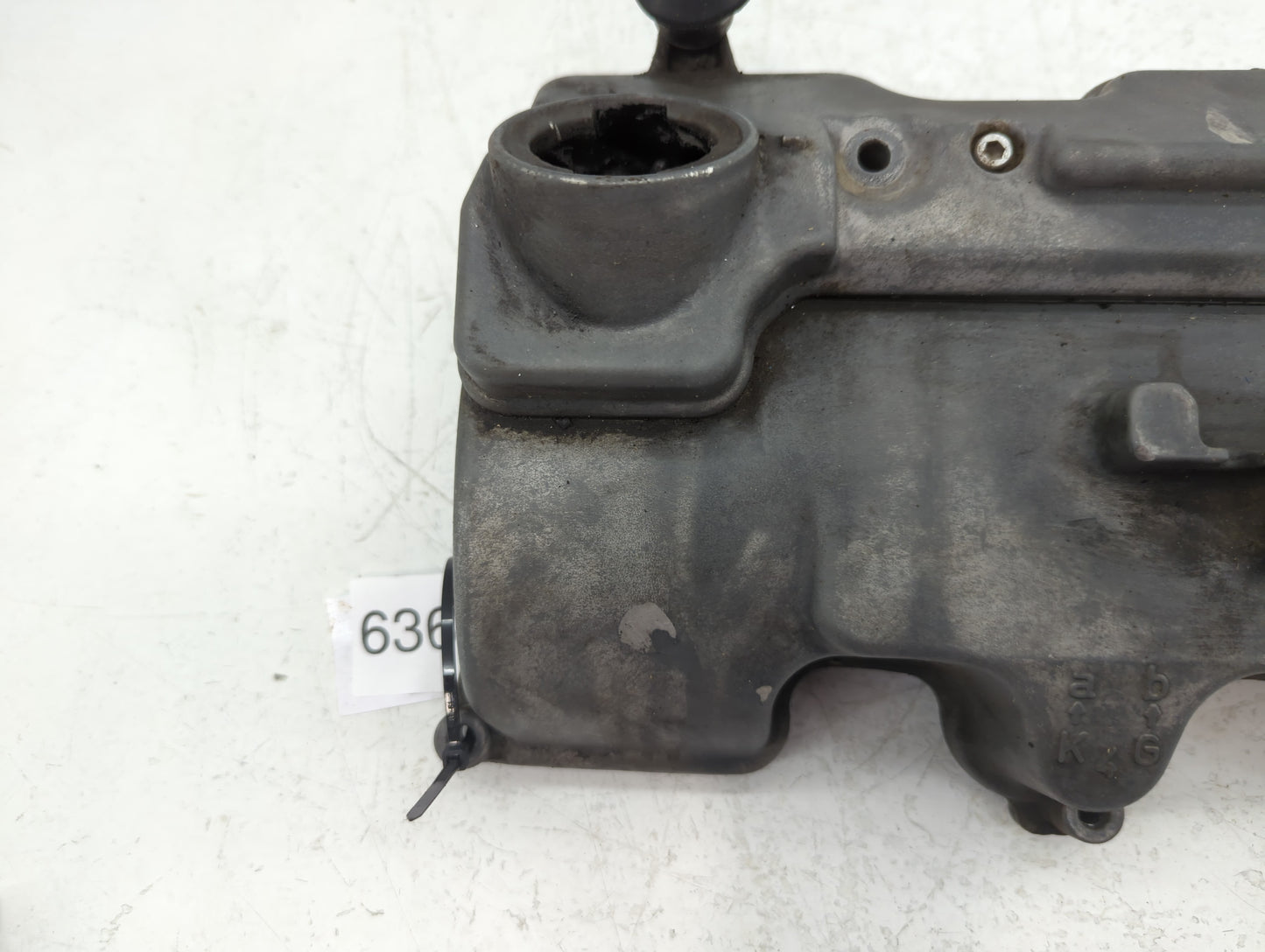 1998 Mercedes-Benz E320 Driver Left Cylinder Head Valve Cover Fits OEM Used Auto Parts - Oemusedautoparts1.com