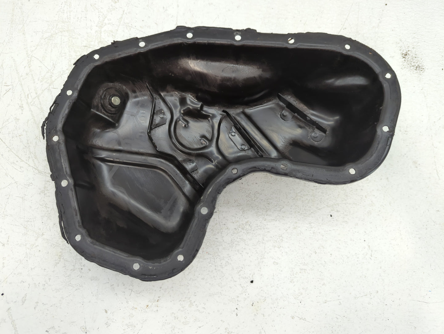1998 Mercedes-Benz E320 Engine Oil Pan Fits OEM Used Auto Parts - Oemusedautoparts1.com