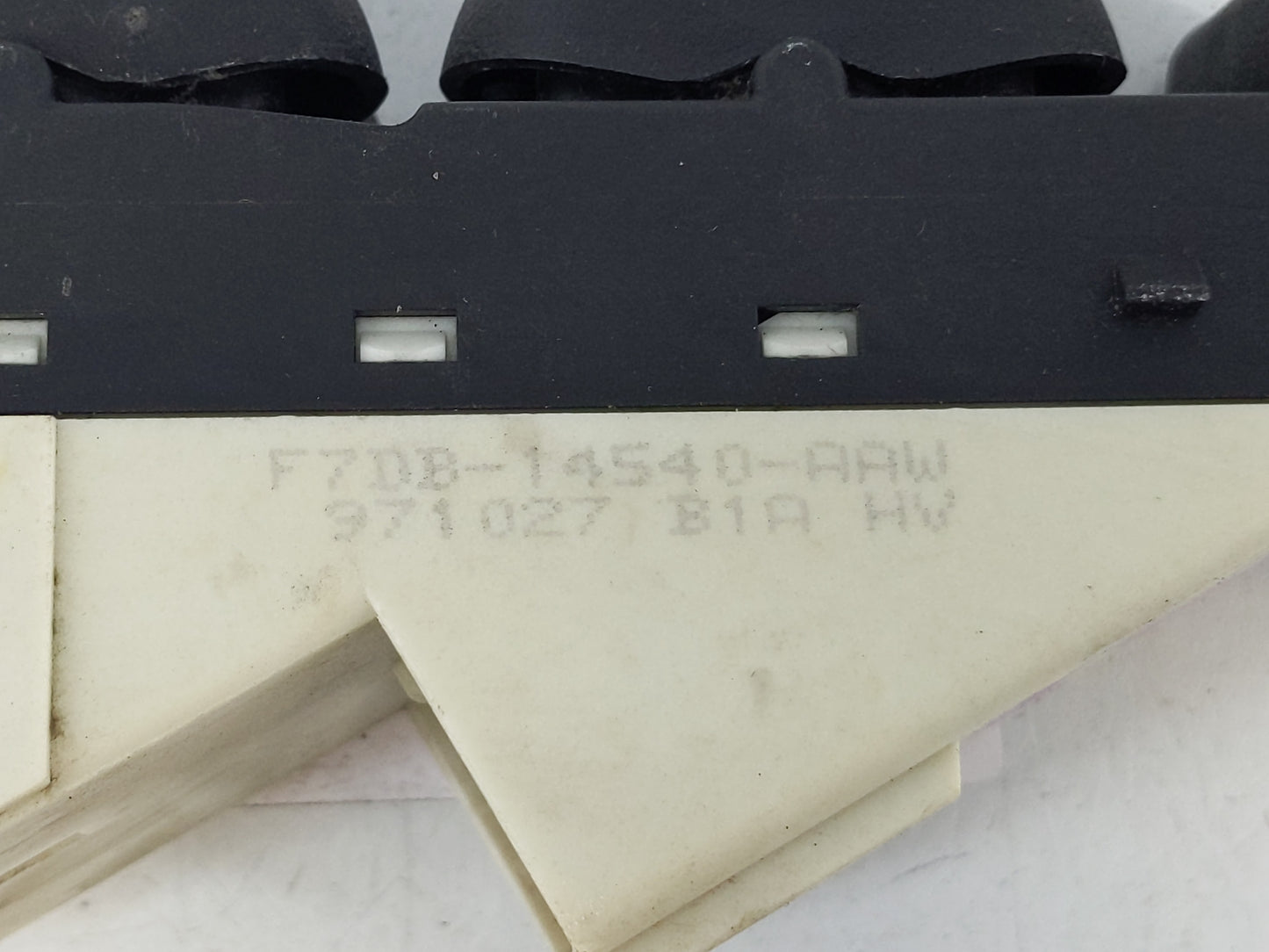 1998 Mercury Sable Master Power Window Switch Replacement Driver Side Left P/N:F7DB-14540-AAW Fits OEM Used Auto Parts - Oem