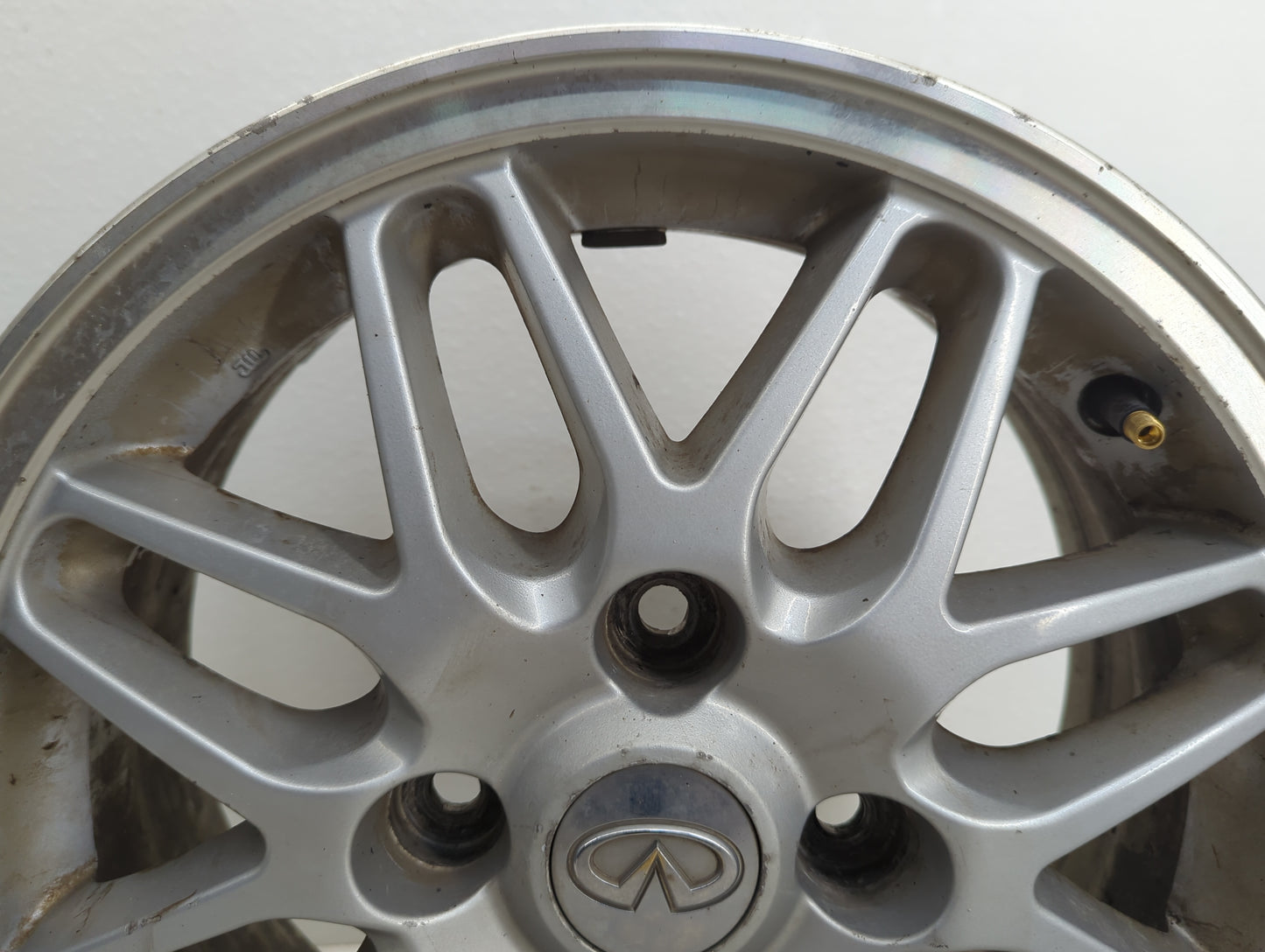 1997-1998 Nissan 240sx Oem Wheel Rim 1101173 - Oemusedautoparts1.com