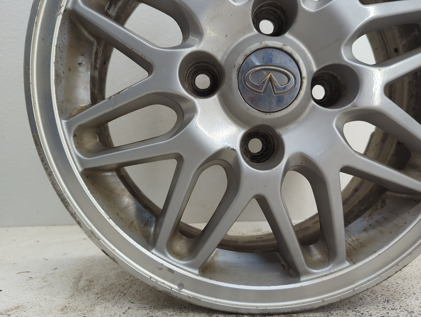 1997-1998 Nissan 240sx Oem Wheel Rim - Oemusedautoparts1.com