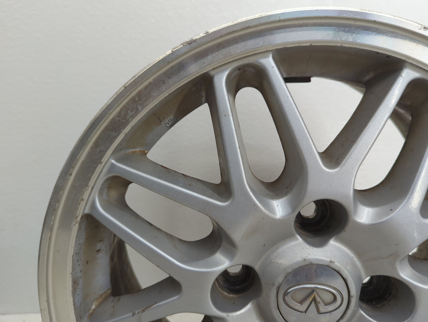 1997-1998 Nissan 240sx Oem Wheel Rim 1101173 - Oemusedautoparts1.com