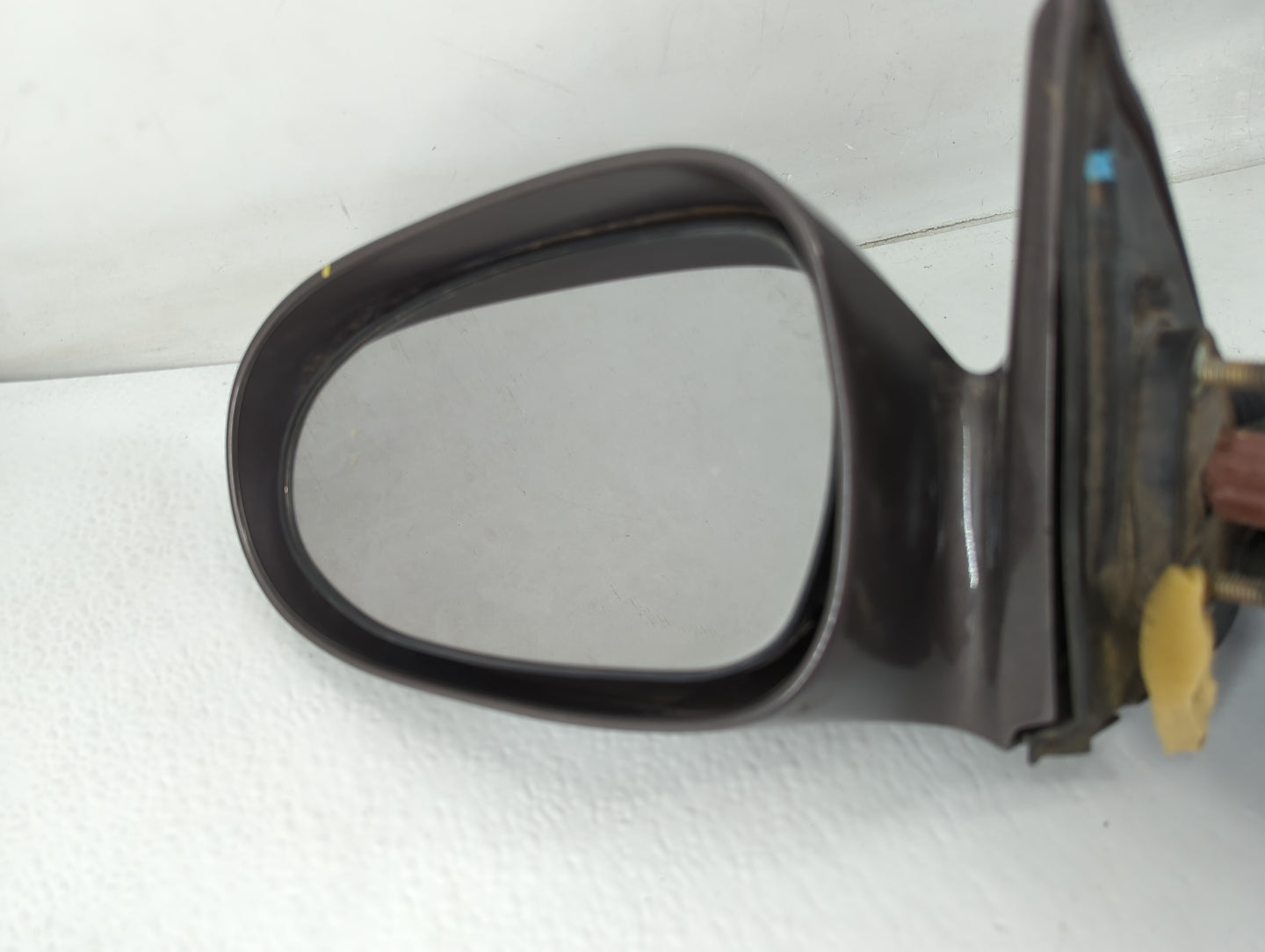 1998-1999 Nissan Altima Driver Side View Mirror - Left Door Mirror OEM Used - Oemusedautoparts1.com
