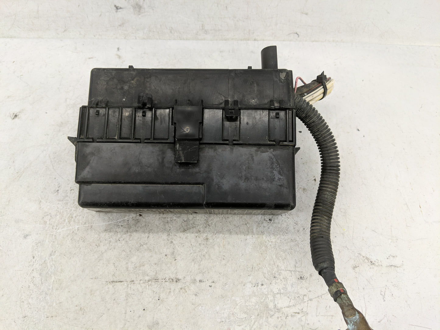 1998 Nissan Altima Fusebox Fuse Box Panel Relay Module Fits OEM Used Auto Parts - Oemusedautoparts1.com