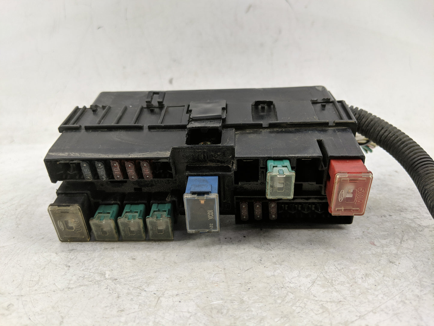 1998 Nissan Altima Fusebox Fuse Box Panel Relay Module Fits OEM Used Auto Parts - Oemusedautoparts1.com