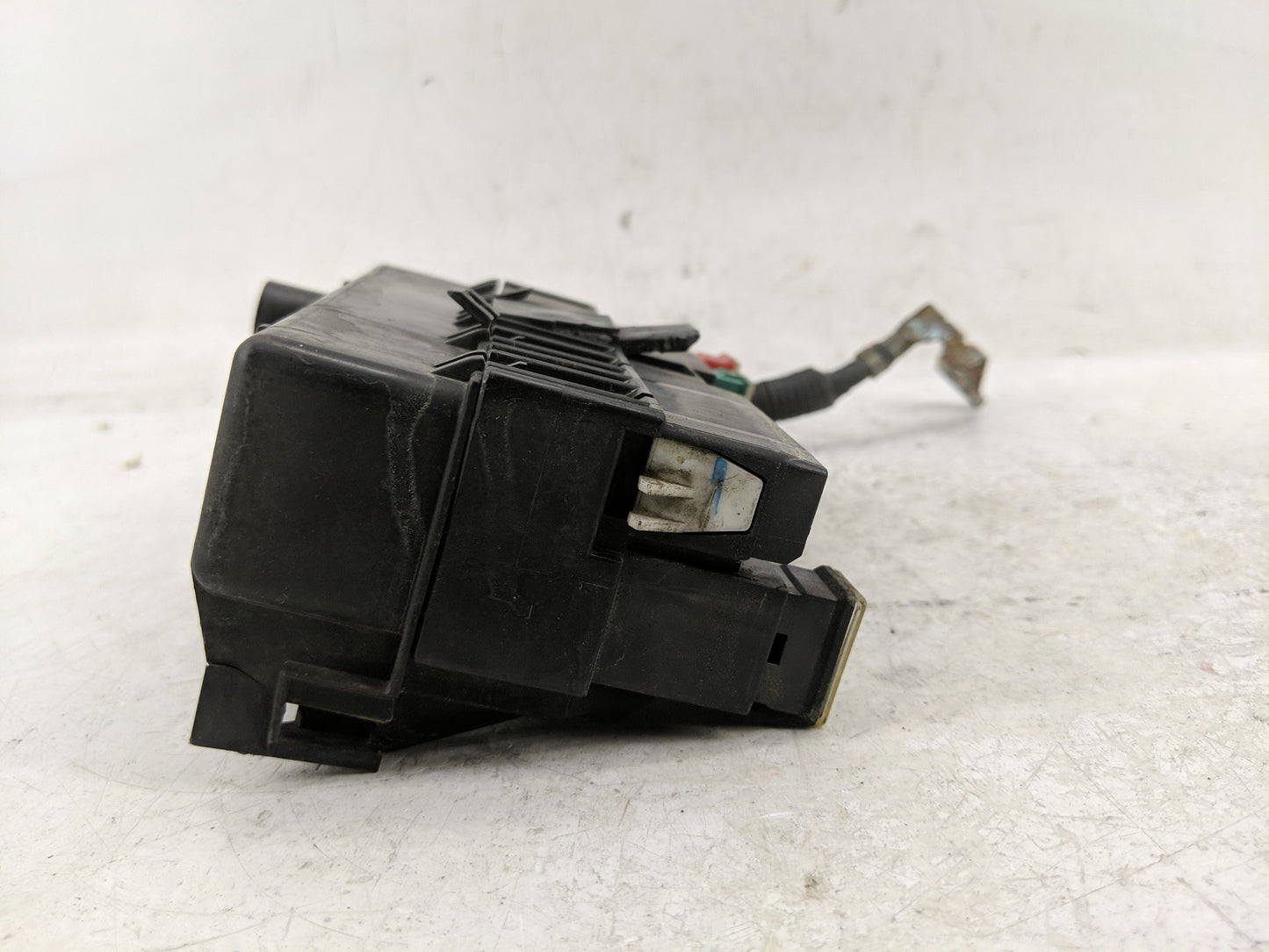 1998 Nissan Altima Fusebox Fuse Box Panel Relay Module Fits OEM Used Auto Parts - Oemusedautoparts1.com