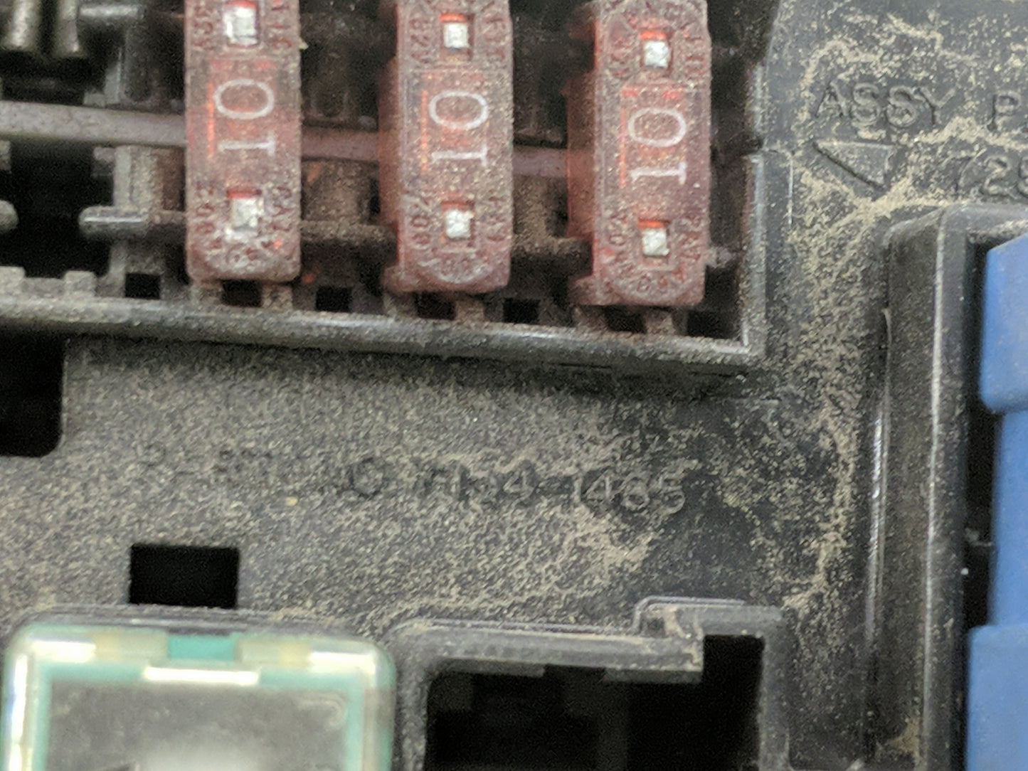 1998 Nissan Altima Fusebox Fuse Box Panel Relay Module Fits OEM Used Auto Parts - Oemusedautoparts1.com