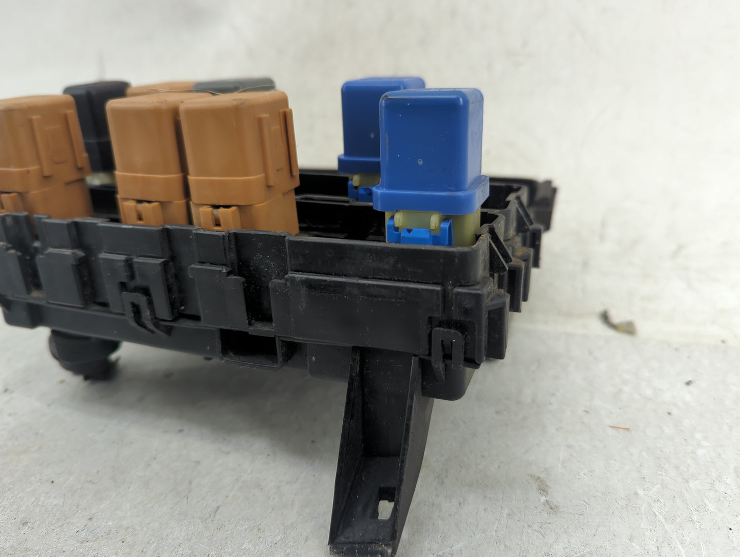 2000-2001 Nissan Altima Fusebox Fuse Box Panel Relay Module P/N:24382-0Z000 7124-6529 Fits Fits 2000 2001 OEM Used Auto Part