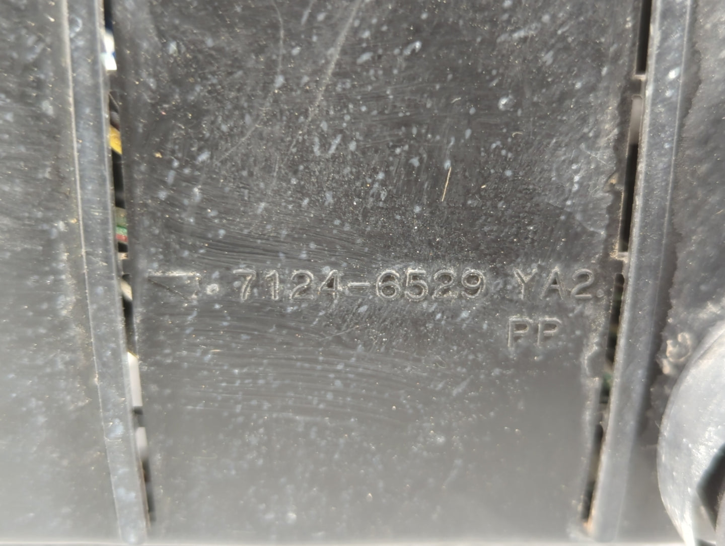 2000-2001 Nissan Altima Fusebox Fuse Box Panel Relay Module P/N:7124-6529 Fits Fits 2000 2001 OEM Used Auto Parts - Oemuseda