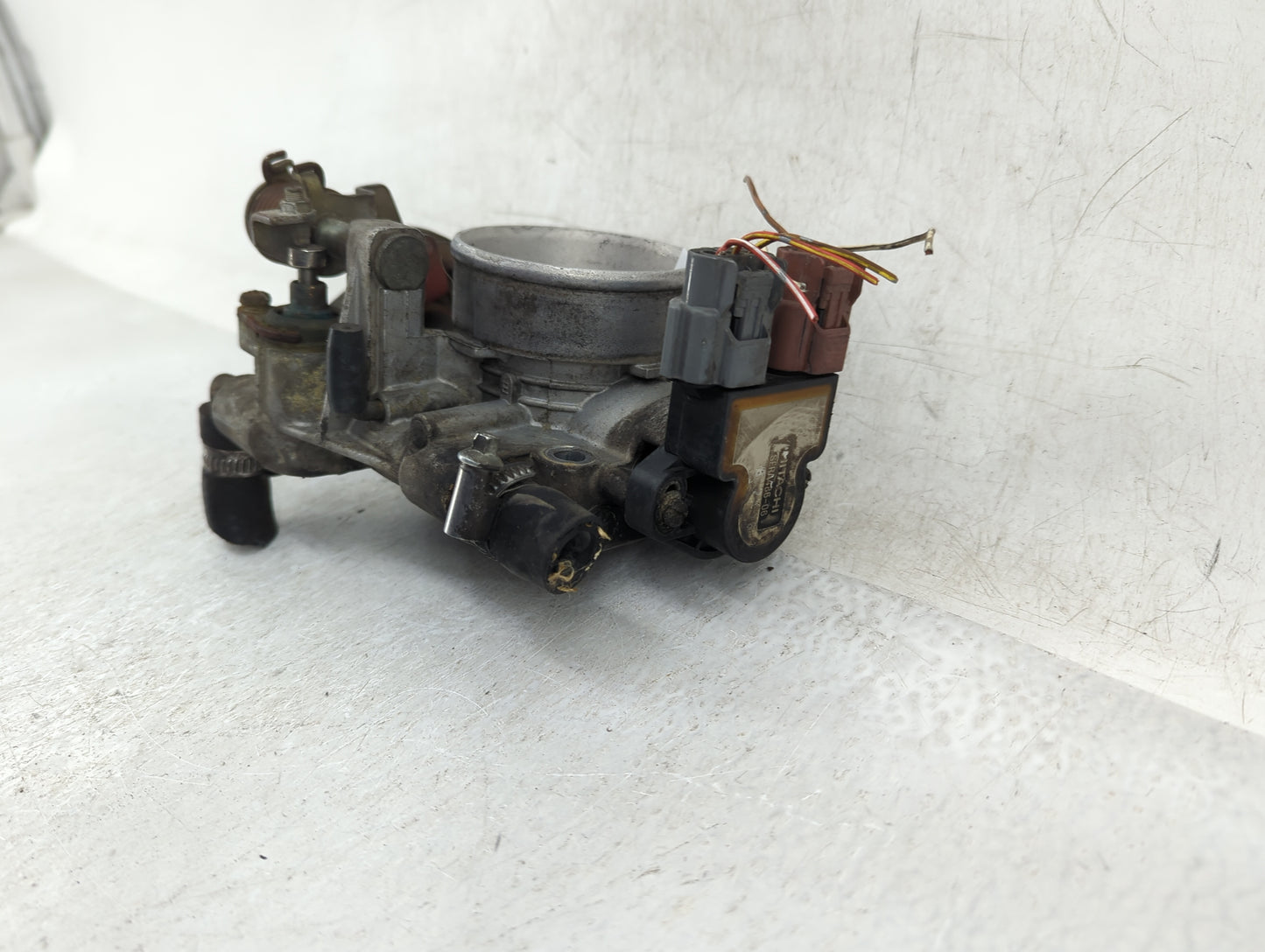 1996-1998 Nissan Quest Throttle Body Fits Fits 1996 1997 1998 OEM Used Auto Parts - Oemusedautoparts1.com