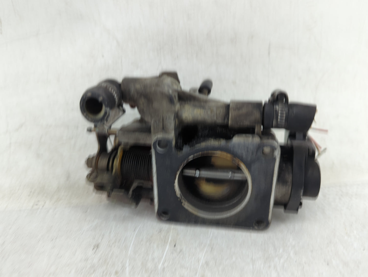1996-1998 Nissan Quest Throttle Body Fits Fits 1996 1997 1998 OEM Used Auto Parts - Oemusedautoparts1.com