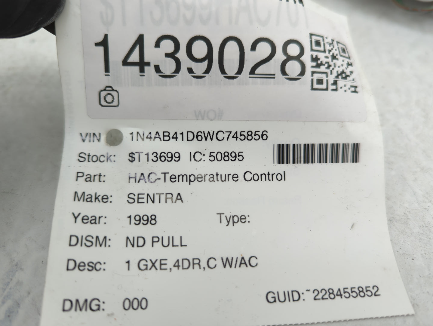 1998-1999 Nissan Sentra Climate Control Module Temperature AC/Heater Replacement Fits Fits 1998 1999 OEM Used Auto Parts - O