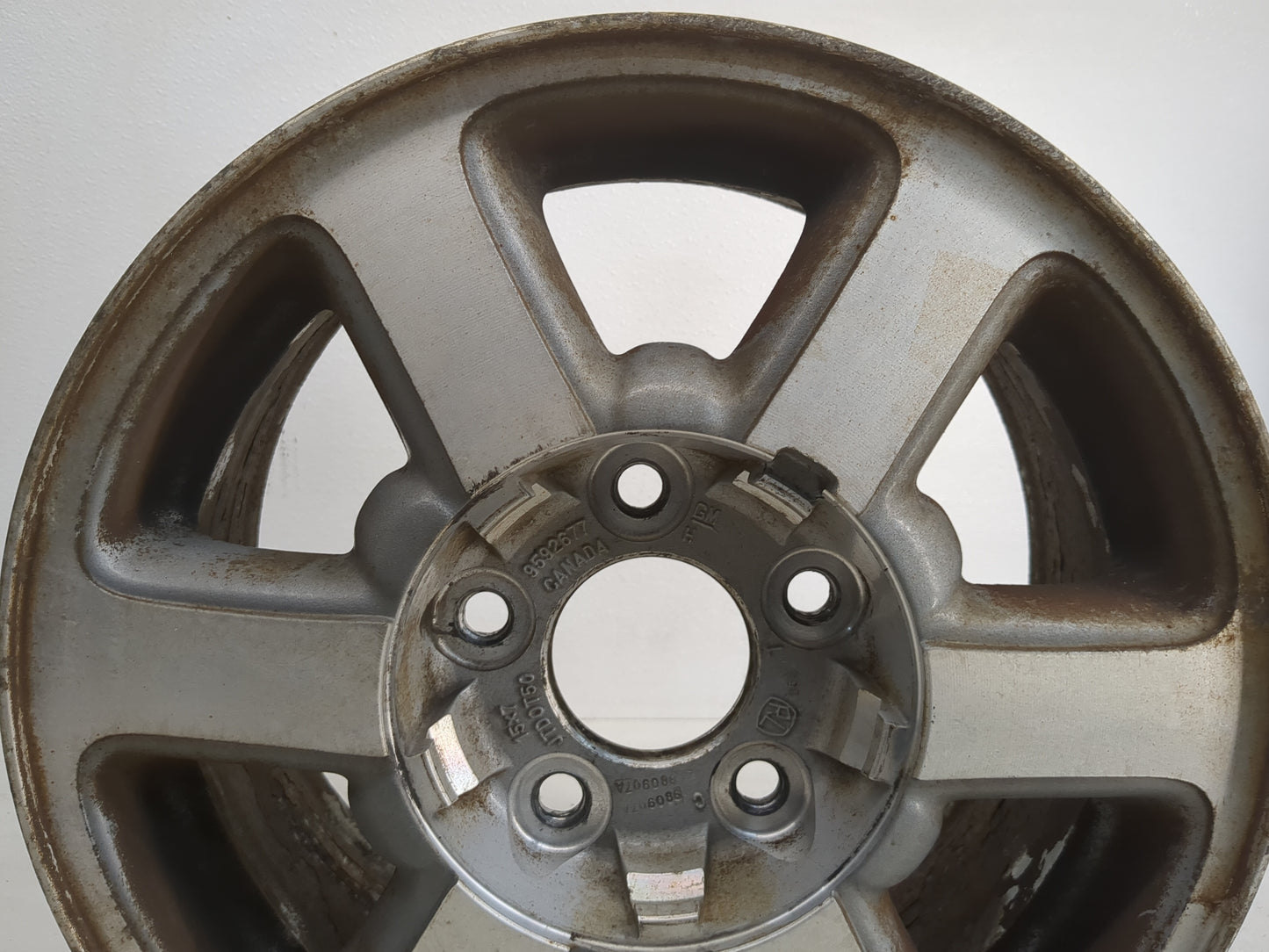 1998-2001 Oldsmobile Bravada Oem Wheel Rim 1220906 - Oemusedautoparts1.com