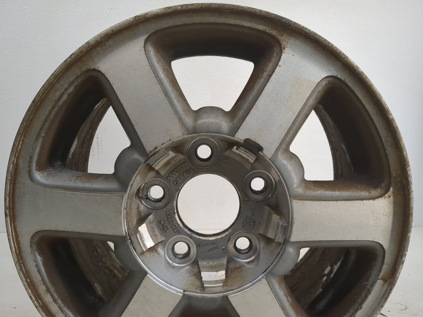 1998-2001 Oldsmobile Bravada Oem Wheel Rim 1220906 - Oemusedautoparts1.com