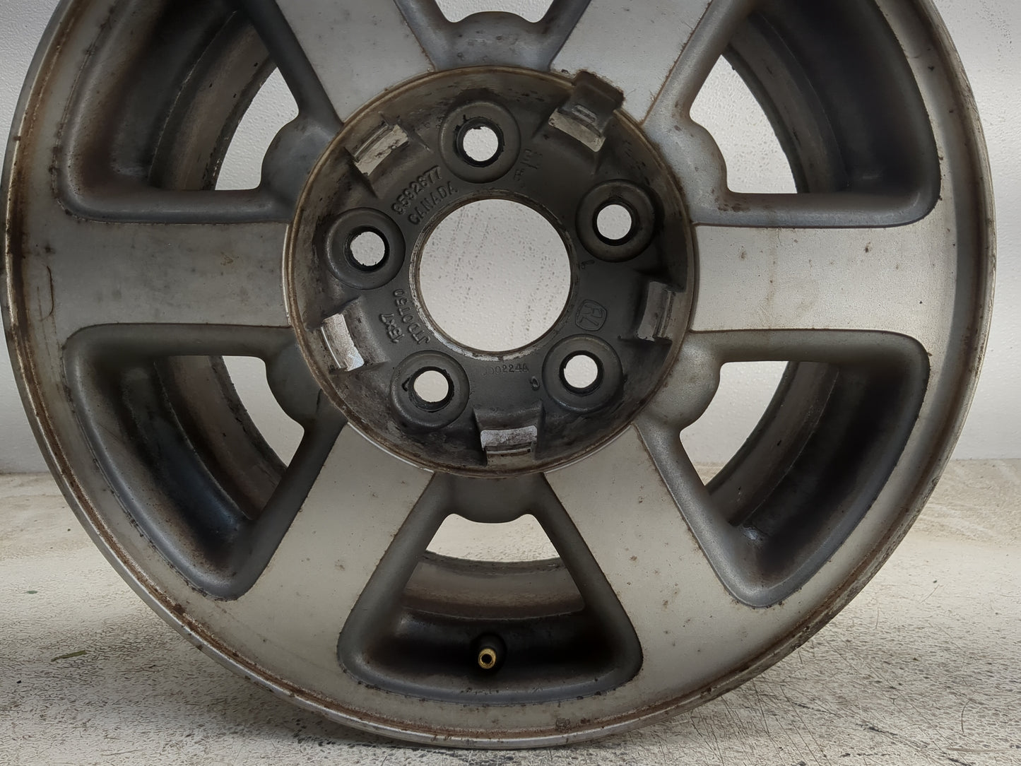 1998-2001 Oldsmobile Bravada Oem Wheel Rim 1220907 - Oemusedautoparts1.com