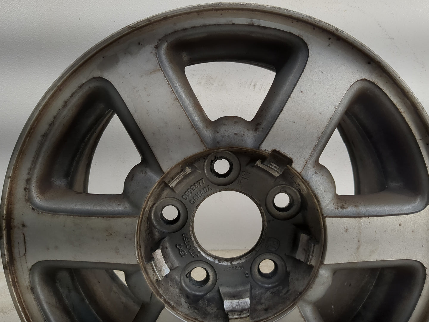 1998-2001 Oldsmobile Bravada Oem Wheel Rim 1220907 - Oemusedautoparts1.com
