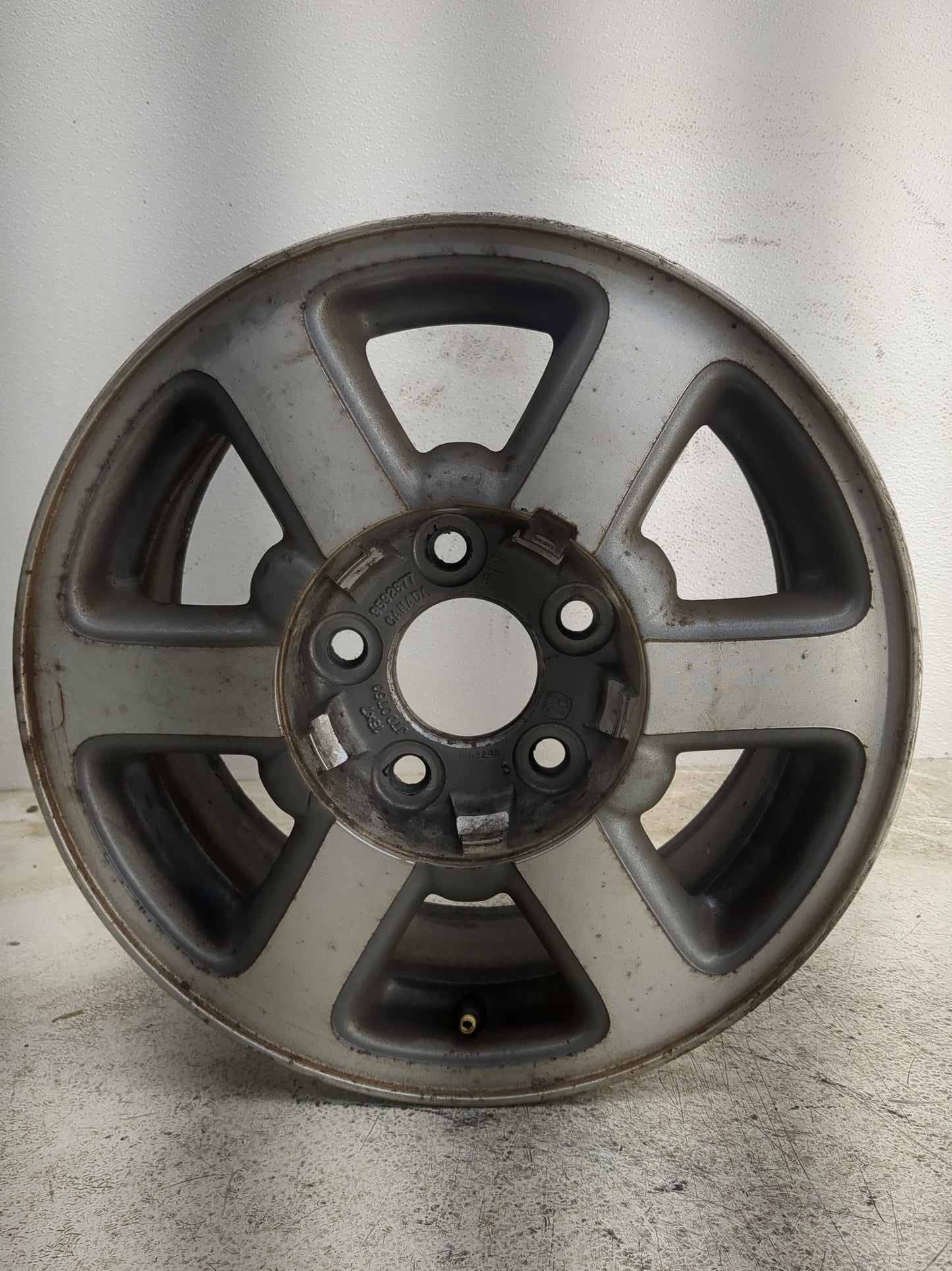1998-2001 Oldsmobile Bravada Oem Wheel Rim 1220907 - Oemusedautoparts1.com