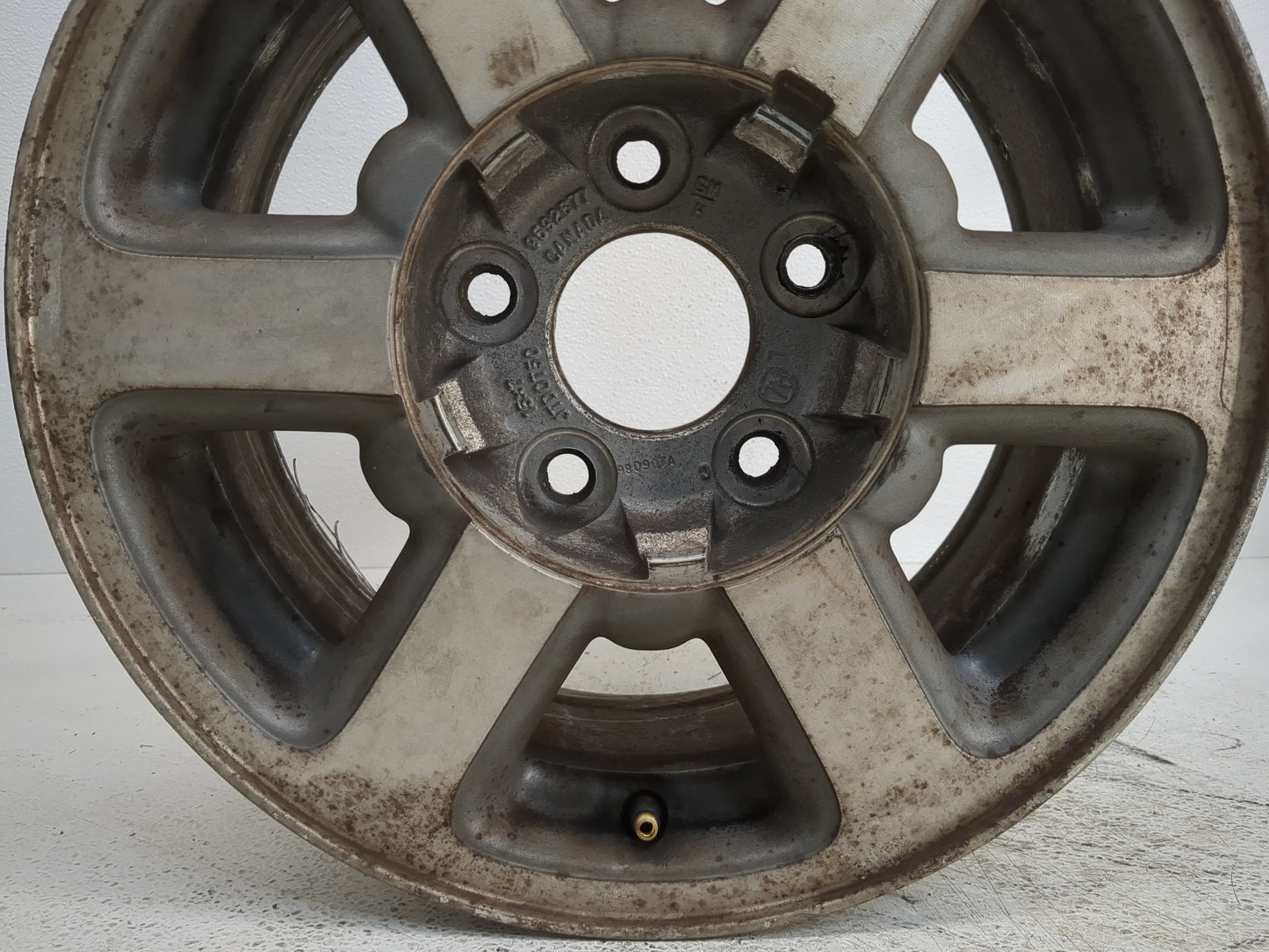 1998-2001 Oldsmobile Bravada Oem Wheel Rim 1220908 - Oemusedautoparts1.com