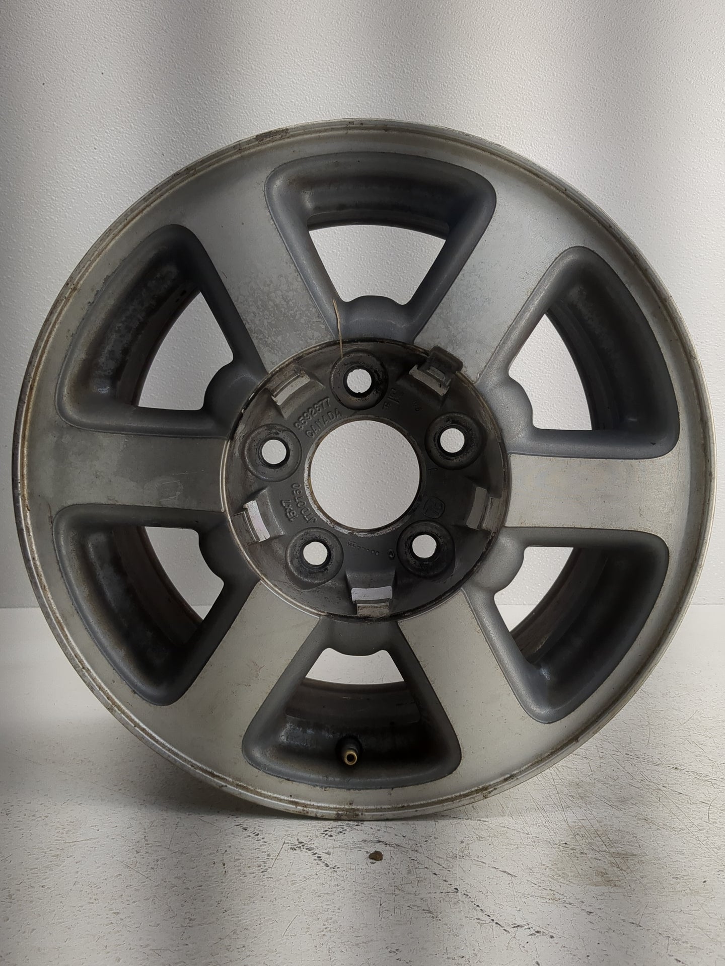 1998-2001 Oldsmobile Bravada Oem Wheel Rim 1220909 - Oemusedautoparts1.com