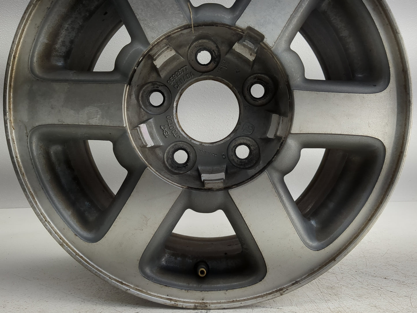 1998-2001 Oldsmobile Bravada Oem Wheel Rim 1220909 - Oemusedautoparts1.com
