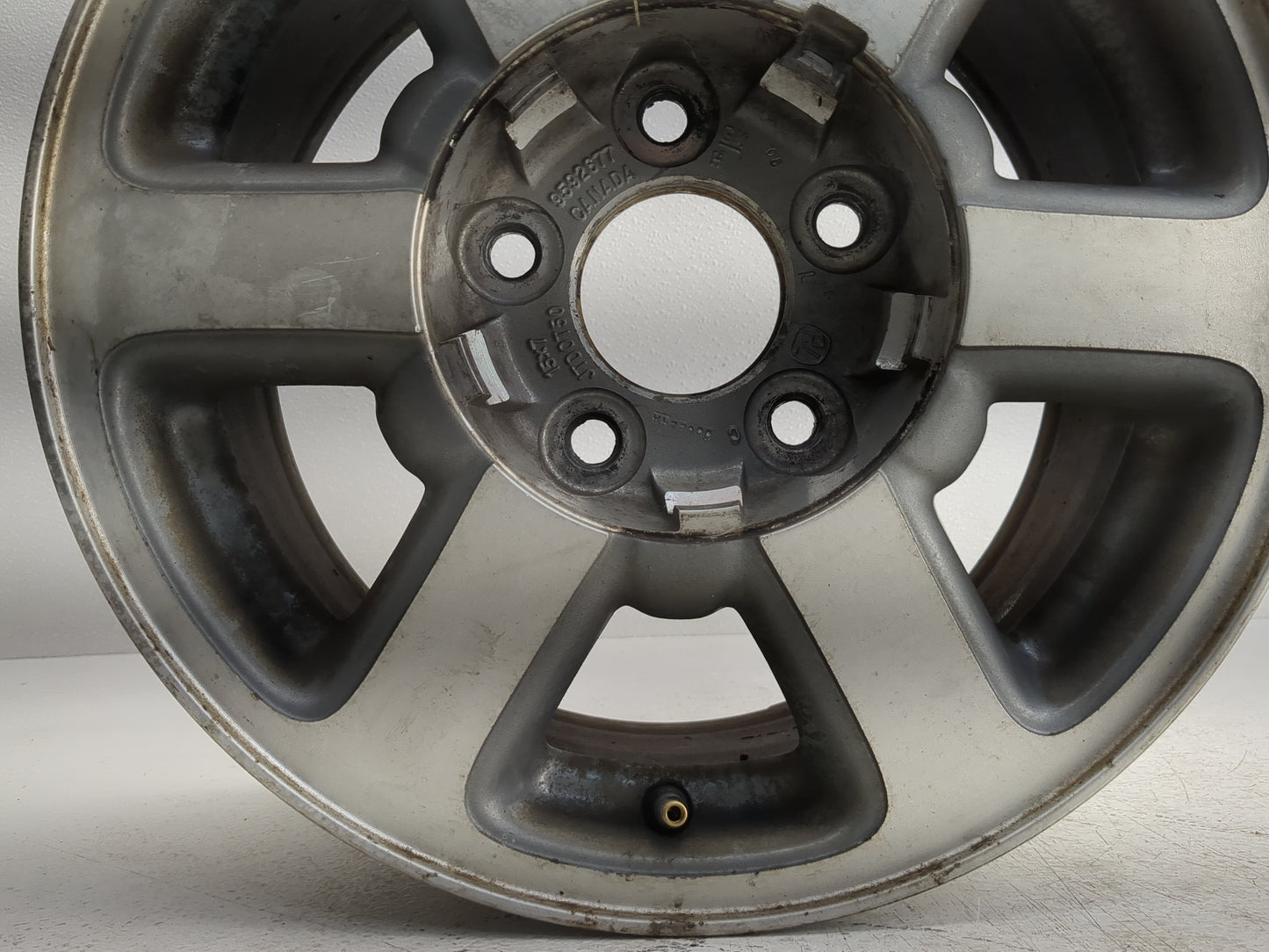 1998-2001 Oldsmobile Bravada Oem Wheel Rim 1220909 - Oemusedautoparts1.com